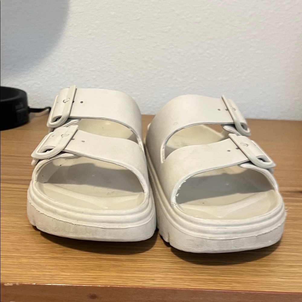 Women's Cream Sandals